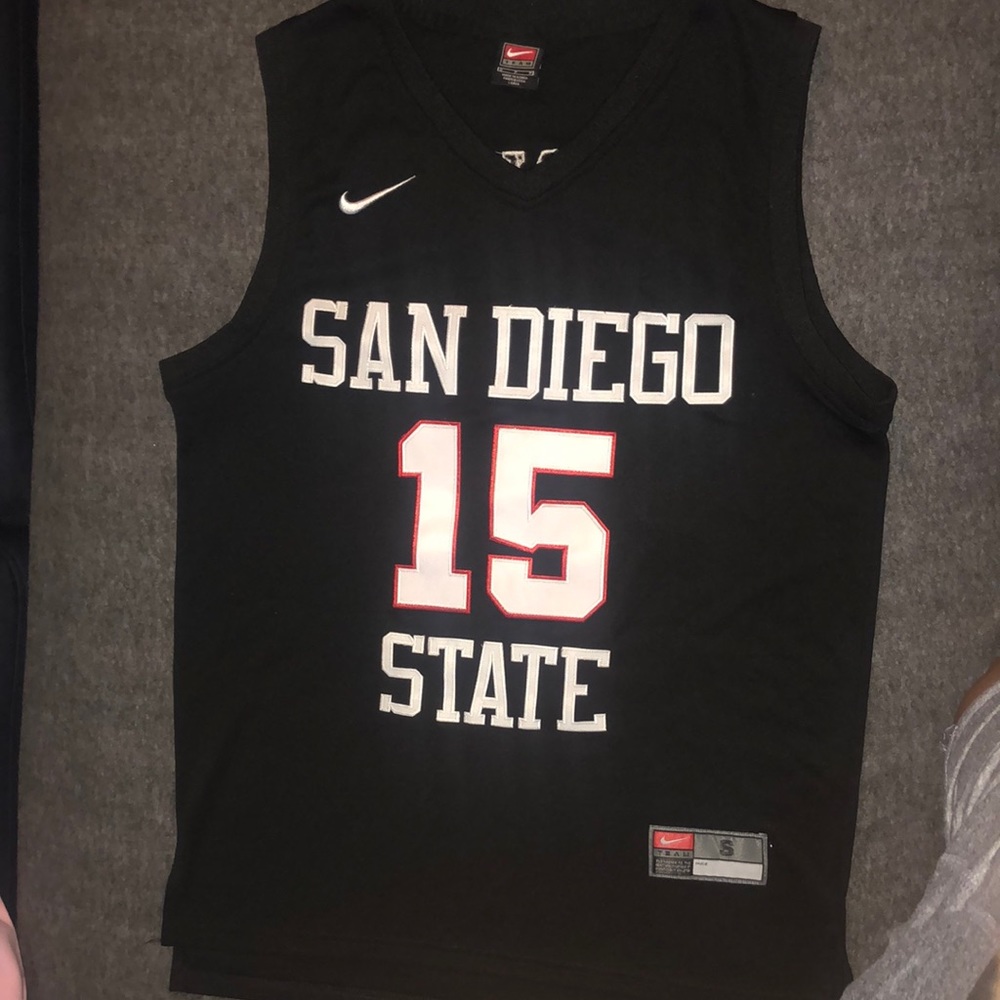 Kawhi Leonard college jersey